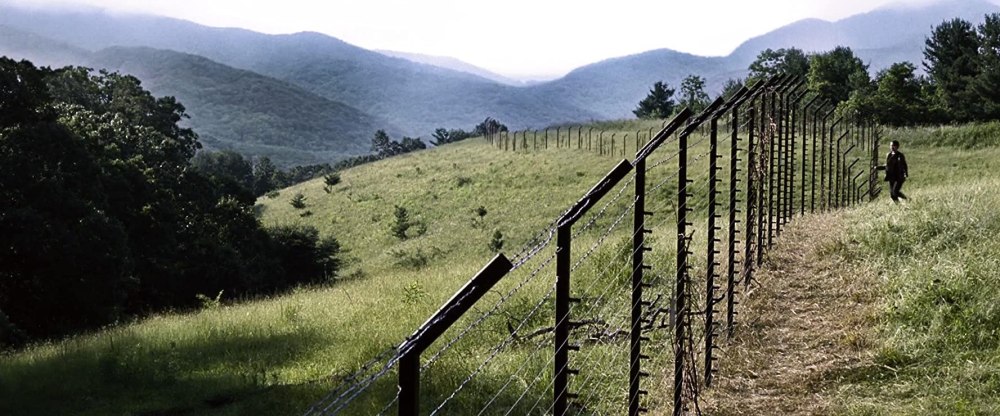 mv5bzdmynzg2nwutmtmzyi00mmzklwjlmzytnda0ntmxztdhywuzxkeyxkfqcgdeqxvyotc5mdi5nje40._v1_sx1777_cr001777740_al_